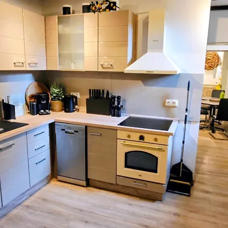 Apartment Modern Vs Rustikal - Maisonette Wohnung Mit Terrasse Roetgen