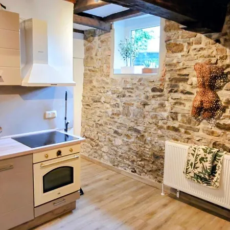 Apartment Modern Vs Rustikal - Maisonette Wohnung Mit Terrasse Roetgen