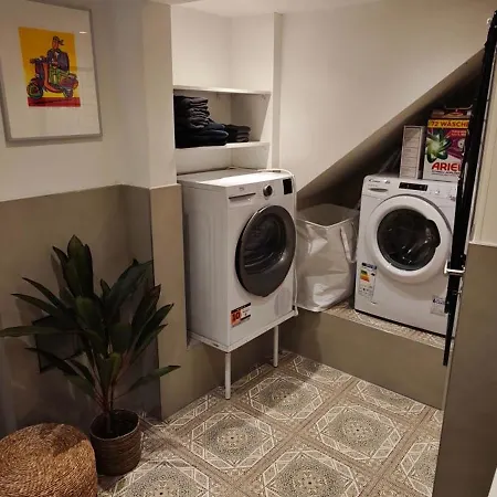 Apartment Modern Vs Rustikal - Maisonette Wohnung Mit Terrasse *