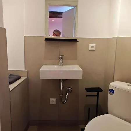 Modern Vs Rustikal - Maisonette Mit Terrasse Roetgen