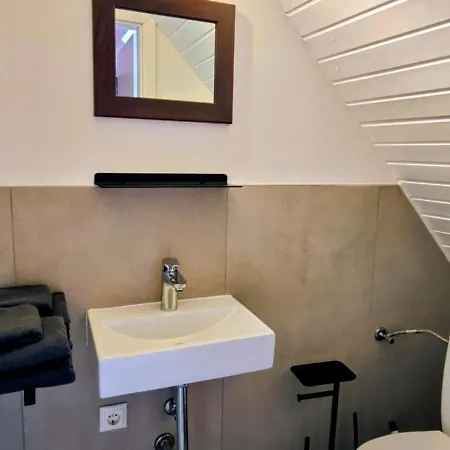 Apartment Modern Vs Rustikal - Maisonette Wohnung Mit Terrasse *